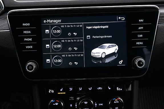 Skoda Superb 13 of 27