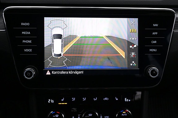 Skoda Superb 11 of 27