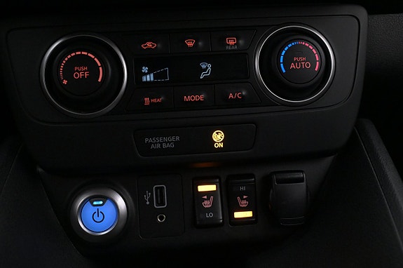 Nissan Leaf 18 of 27