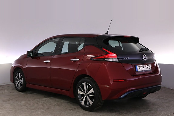 Nissan Leaf 4 of 5