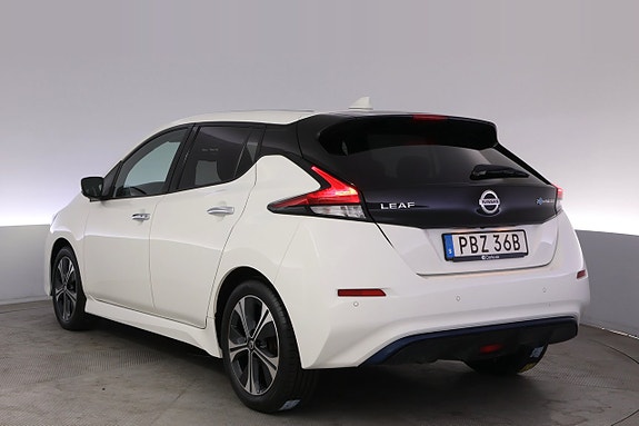 Nissan Leaf 4 of 5