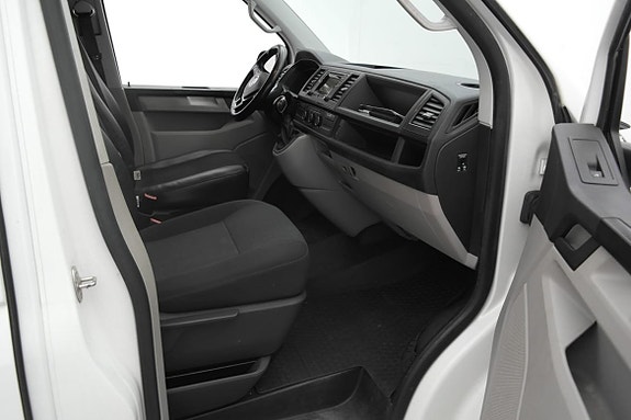 Volkswagen Transporter 9 of 22