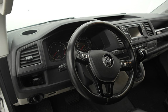 Volkswagen Transporter 11 of 22