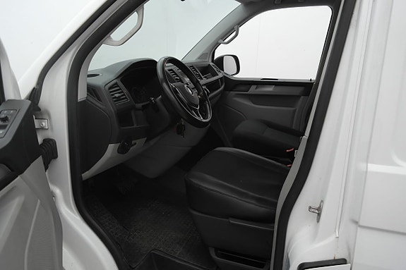 Volkswagen Transporter 10 of 22