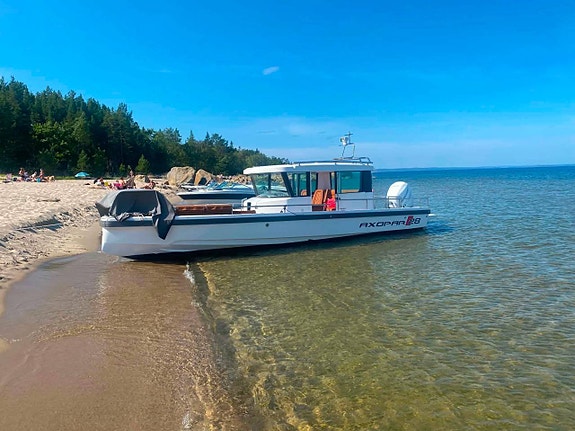 Axopar 28 Cabin Mercury 300hk - Vi förmedlar din båt 5 of 8