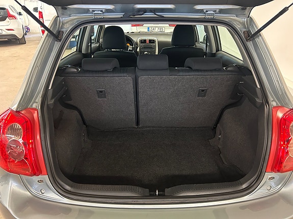 Toyota Auris 17 of 17