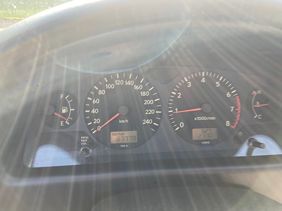 Toyota Avensis 7 of 7