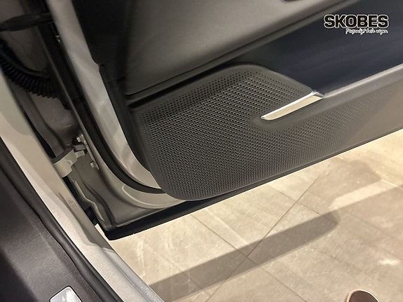 Volvo EX90 19 of 24