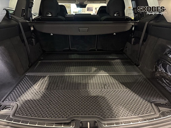 Volvo EX90 17 of 24