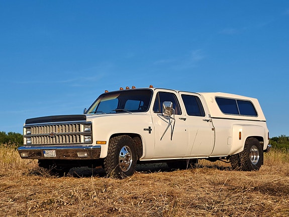 Chevrolet Crew Cab 3 of 9