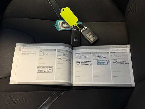 Volvo V40 30 of 30