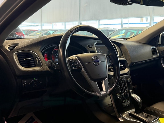 Volvo V40 18 of 30