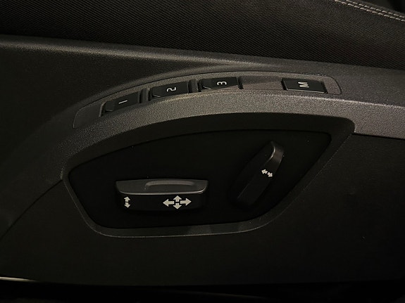 Volvo V40 21 of 30