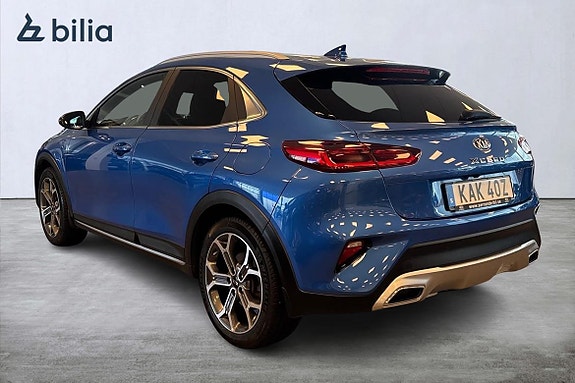 Kia XCeed 2 of 5