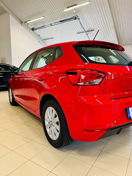 Seat Ibiza 2 of 12