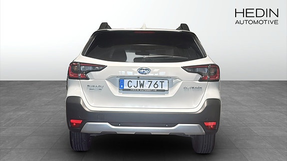 Subaru Outback 7 of 9