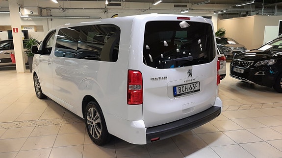 Peugeot Traveller 3 of 5
