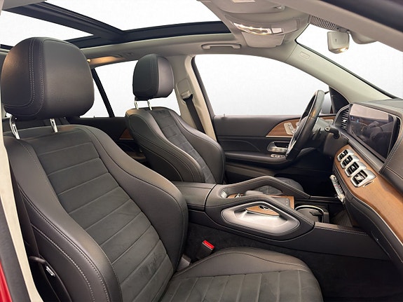 Mercedes-Benz GLE450 27 of 30