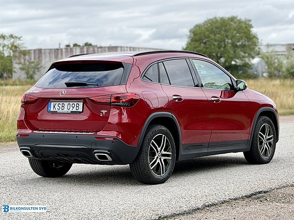 Mercedes-Benz GLA250 e 22 of 22