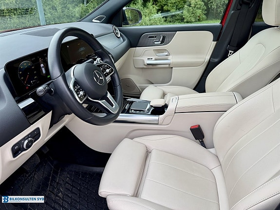 Mercedes-Benz GLA250 e 5 of 5