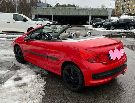 Peugeot 207 CC 2 of 3