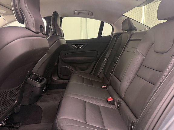Volvo S60 8 of 21
