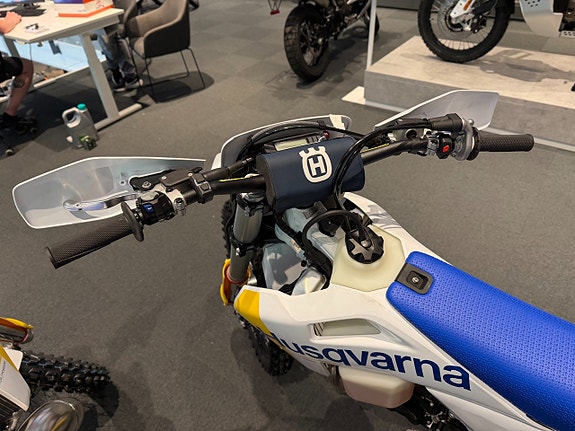 Husqvarna TE 300 5 of 5