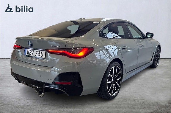 BMW i4 8 of 21