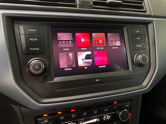 Seat Arona 4 of 5