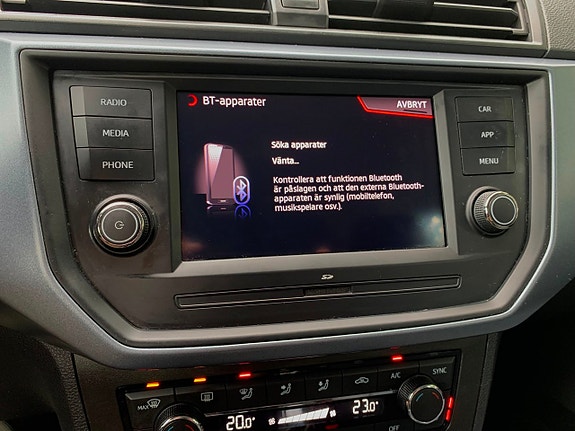 Seat Arona 8 of 25