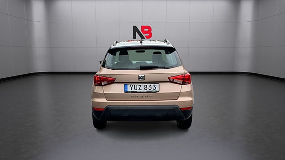 Seat Arona 23 of 25