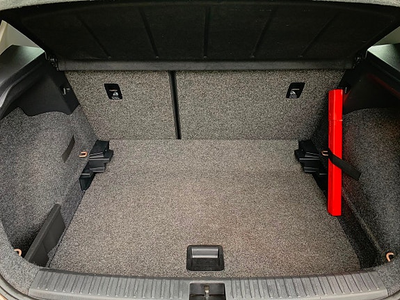 Seat Arona 17 of 25
