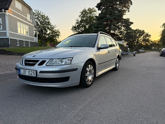 Saab 9-3 2 of 8