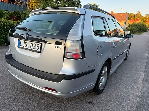 Saab 9-3 4 of 8