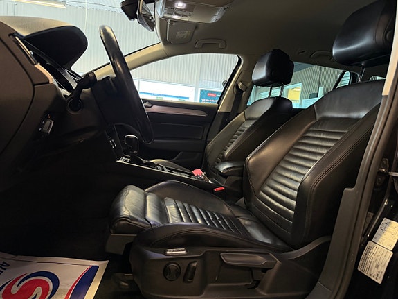 Volkswagen Passat 21 of 29