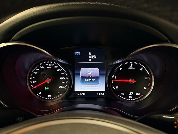 Mercedes-Benz C220 d 15 of 26
