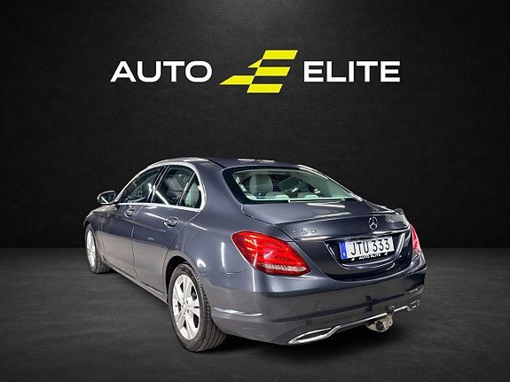 Mercedes-Benz C220 d 3 of 26