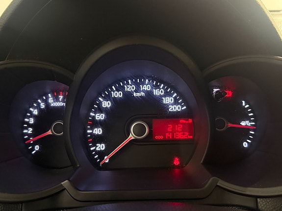 Kia Picanto 8 of 14