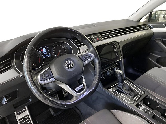Volkswagen Passat Alltrack 6 of 14