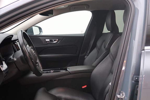 Volvo V60 4 of 5