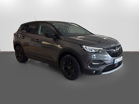 Opel Grandland X 4 of 5