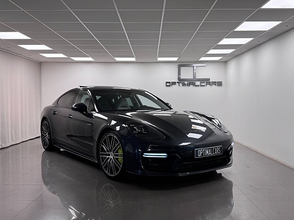 Porsche Panamera 4