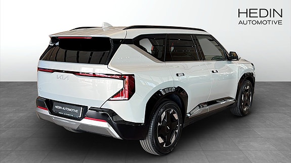 Kia EV5 2 of 5