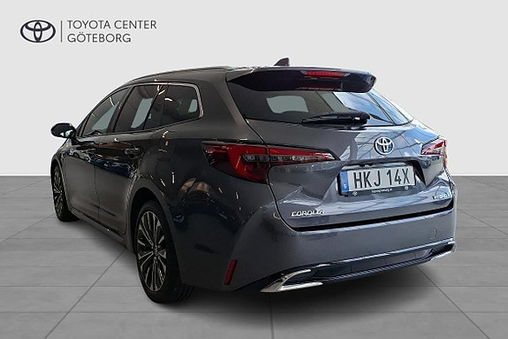 Toyota Corolla 4 of 14