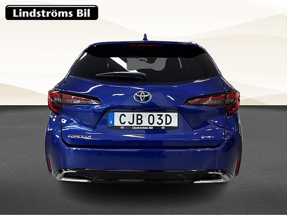 Toyota Corolla 8 of 22