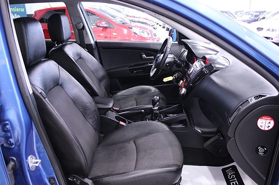 Kia Ceed 13 of 24