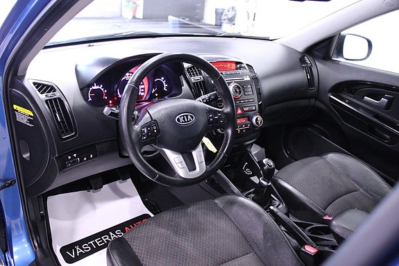 Kia Ceed 9 of 24