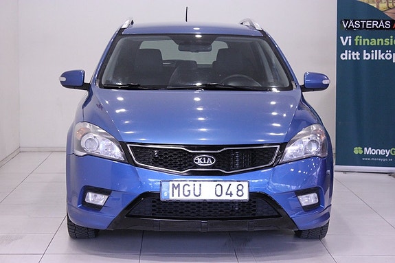 Kia Ceed 3 of 24
