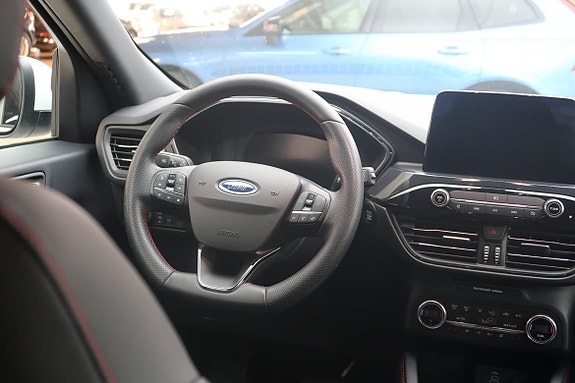 Ford Kuga 7 of 25