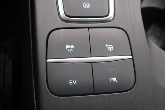 Ford Kuga 22 of 25